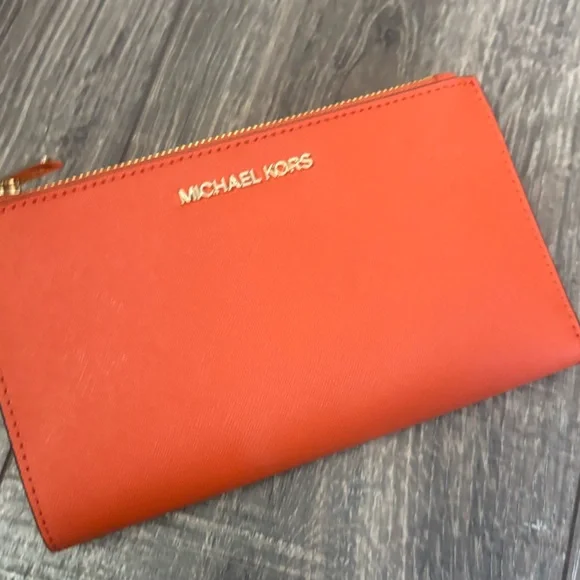 Michael Kors double zip wristlet /wallet jet set travel in tangerine NWT - Picture 4 of 10